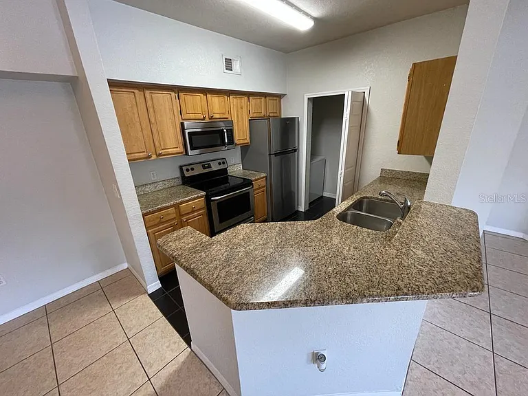 5959 Westgate Dr #1526 — Photo 10