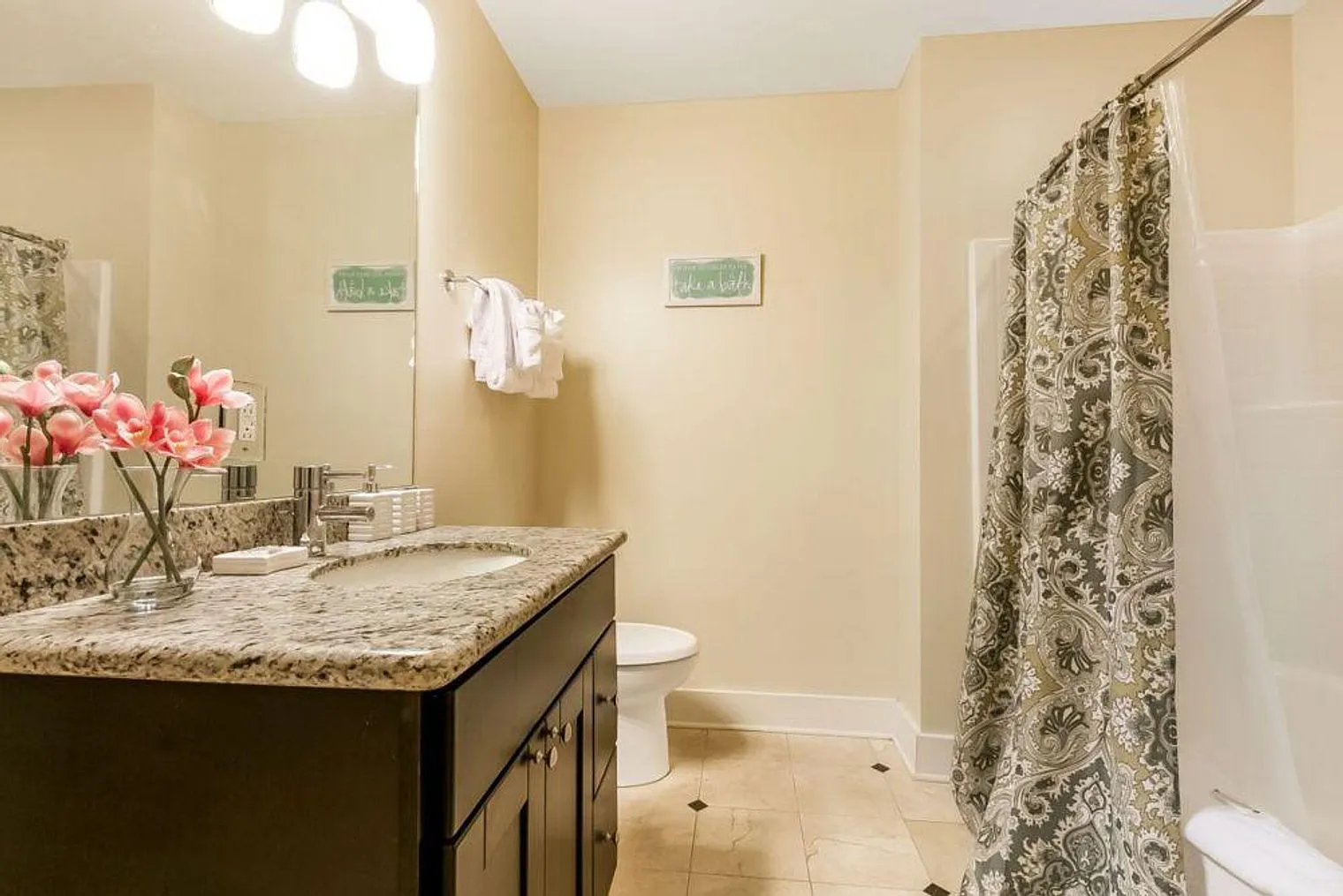 1 bed, 1.0 bath, 645 sqft, $4,876 — Photo 3