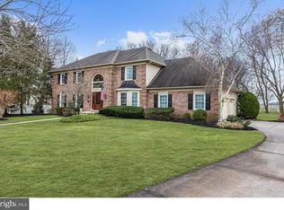 14 Bernwood Rd, Hainesport, NJ 08036