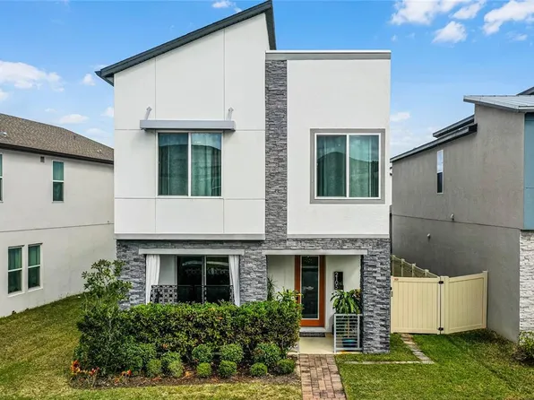 2105 Standing Rock Cir, Oakland, FL 34787