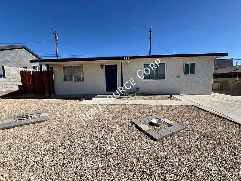 222 E Virginia Way — Photo 1