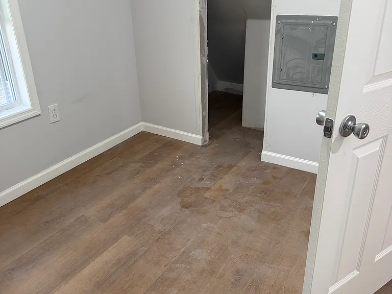 158 Pierre Ave — Photo 18