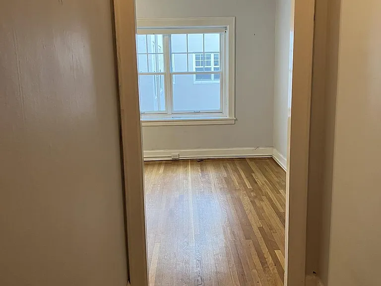 2015 NW Flanders St #304 — Photo 15