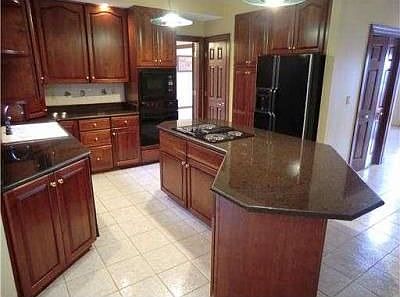5th image of 511 Woodbridge Dr