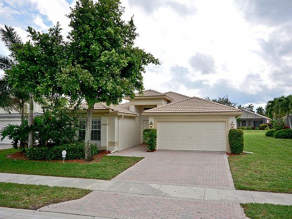 2nd image of 6608 Lucaya Ave