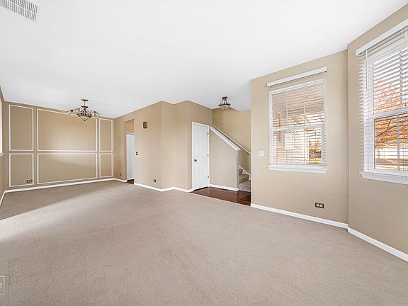 2nd image of 571 W Kristina Ln