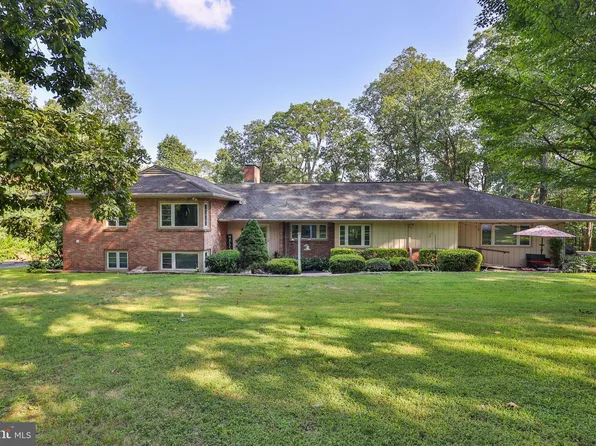 1323 N Ridge Rd, Perkasie, PA 18944