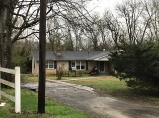 701 Sunshine Ln, Celina, TN 38551