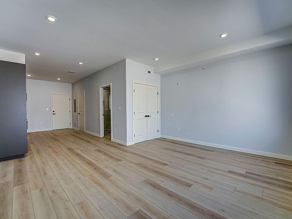 5th image of 1116 E Berks St #304-306-405