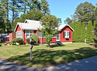 12 Castle Gate Rd, Wayland, MA 01778