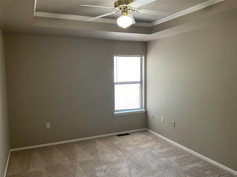 2236 W Quantico St — Photo 20