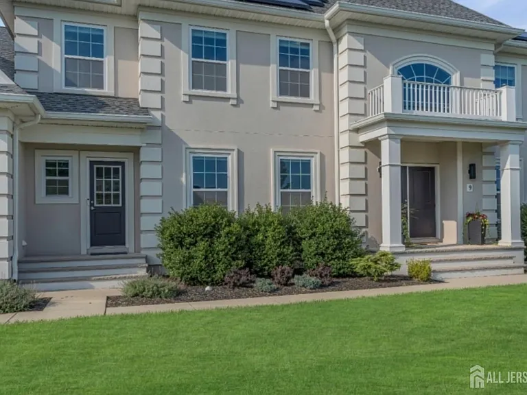 9 Jamieson Way — Photo 2