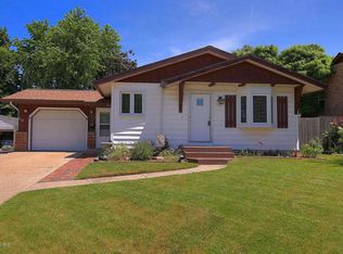 2488 Glenbrook Ave SW, Wyoming, MI 49519