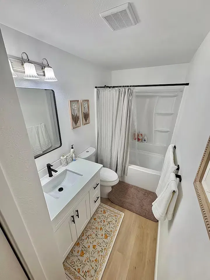 1 bed, 780 sqft, $1,600 — Photo 3