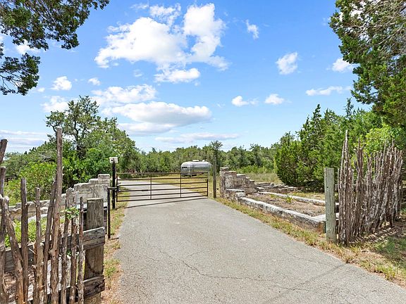 2nd image of 20001 Hamilton Pool Rd