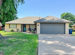1102 S Hayes St, Enid, OK 73703