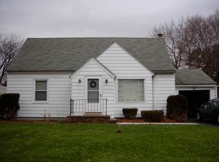 414 Meadow Rd, Syracuse, NY 13219