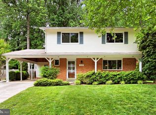 10186 Wavell Rd, Fairfax, VA 22032