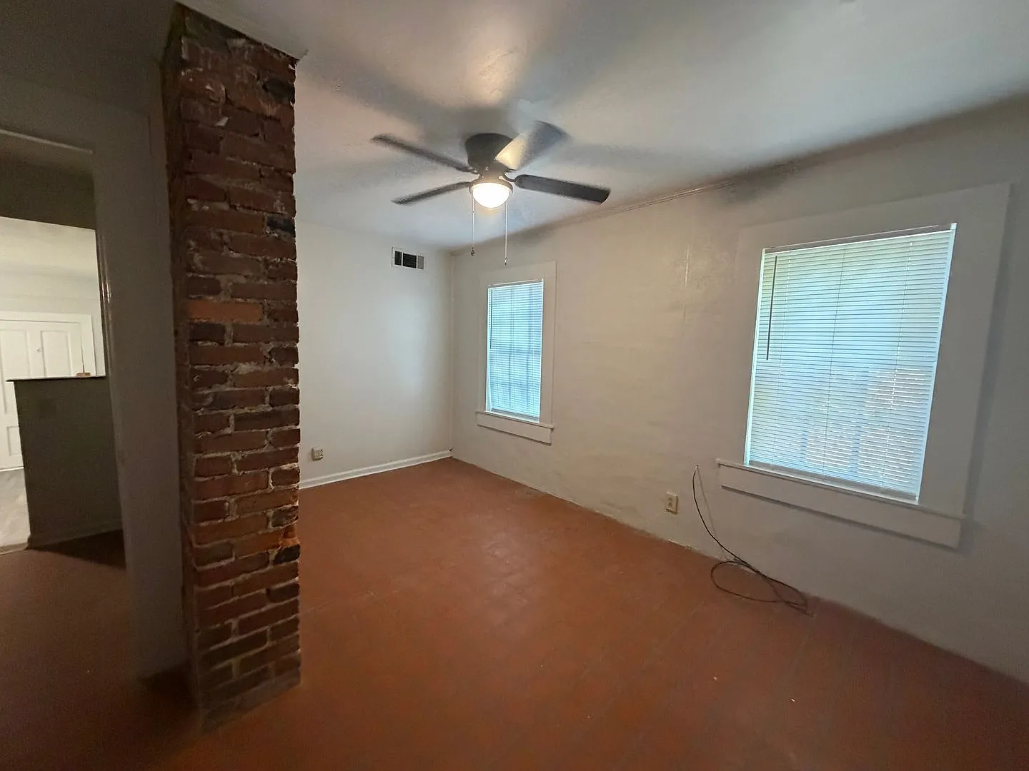 2 bed, 1.0 bath, 800 sqft, $850 — Photo 4