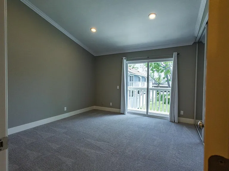 111 Abbeywood Ln — Photo 14