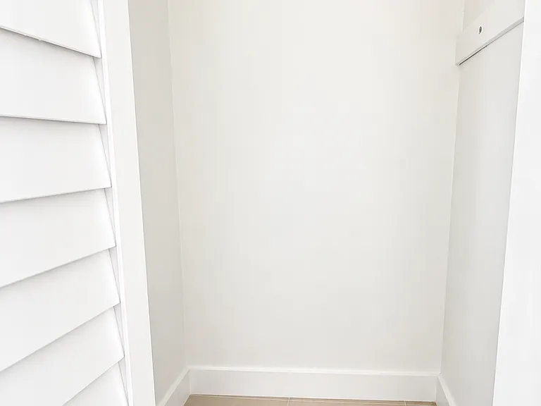 closet 2