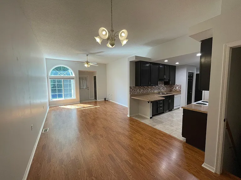 1364 Conservatory Ct — Photo 7