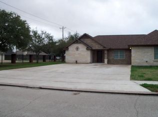 1108 N Belle Dr, Angleton, TX 77515