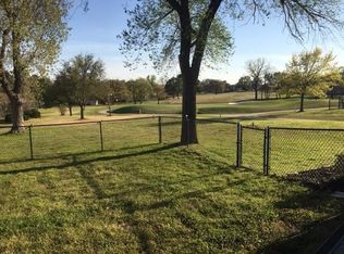 305 Kiowa Dr W, Lake Kiowa, TX 76240