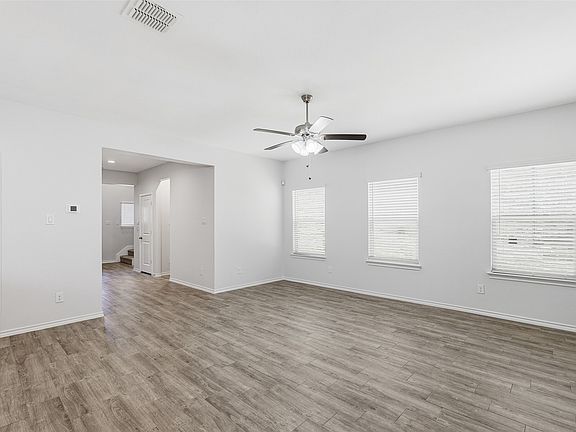 3rd image of 1408 Ross Ave