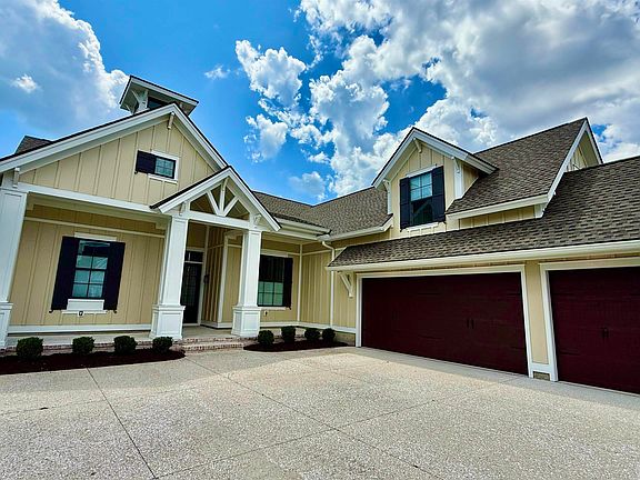2nd image of 7040 Belancino Blvd.