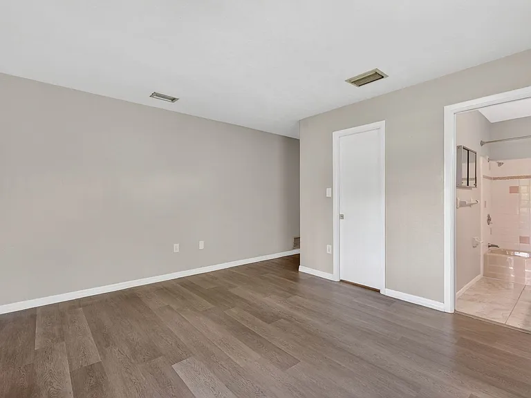 1627 Canal Ct — Photo 29