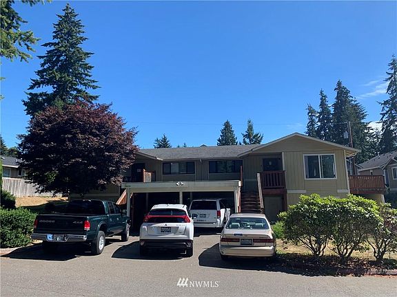 3rd image of 2616 204th St SW