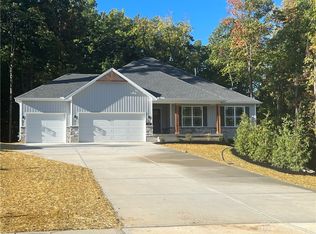 1320 Chrisman Lndg, Miamisburg, OH 45342
