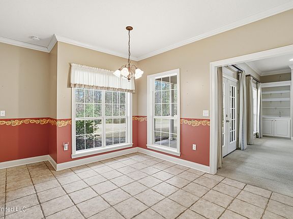 5th image of 212 Whistlers Way