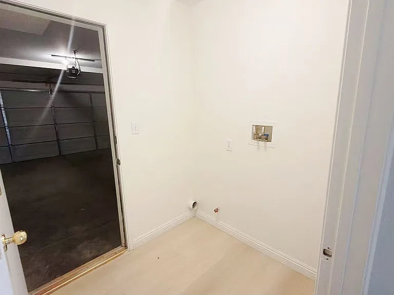 5135 Iemez Cir — Photo 9