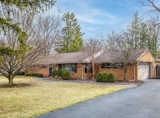 25180 Peekskill, Southfield, MI 48033