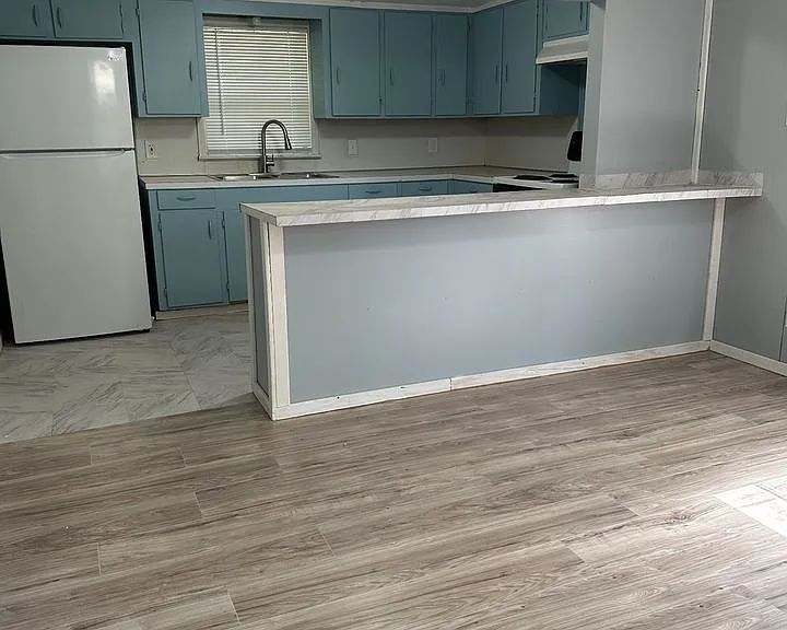 705 S Roosevelt Ave #D — Photo 1