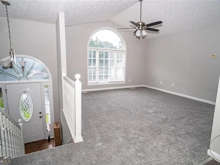 52 Fieldstone Ct — Photo 22