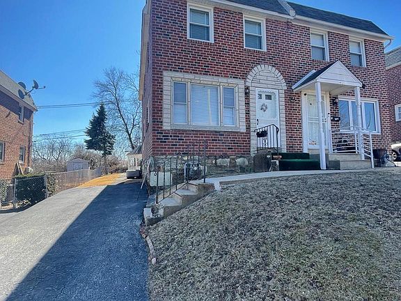 2nd image of 4004 Evans Ln