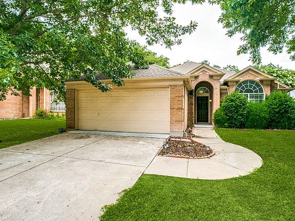 2nd image of 2612 Creekhaven Dr