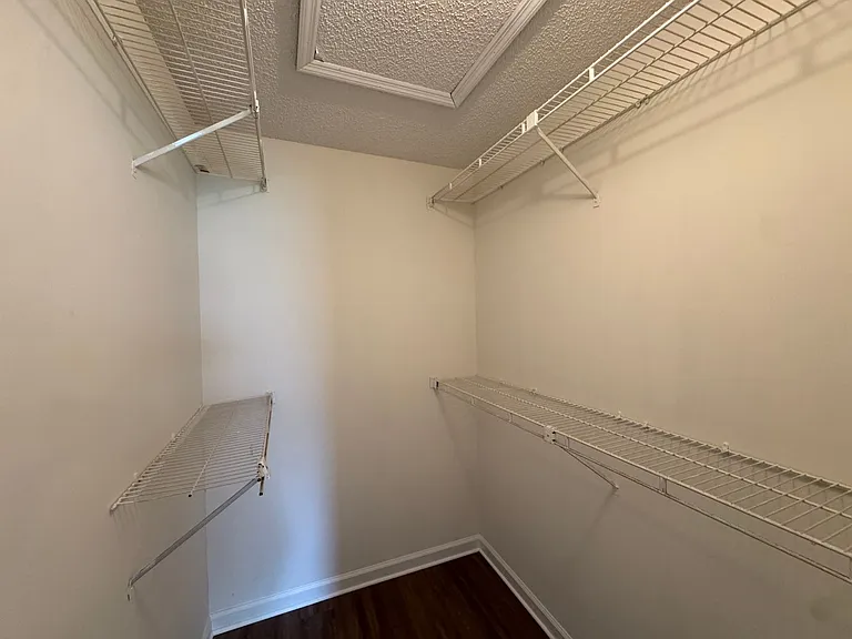 10272 Arrowhead Dr — Photo 17