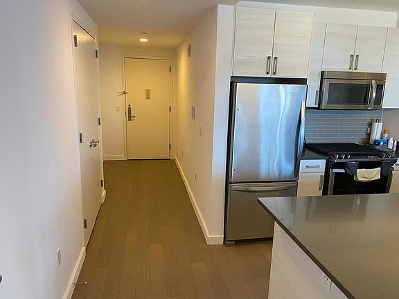 3rd image of 1 N 4th Pl APT 11K