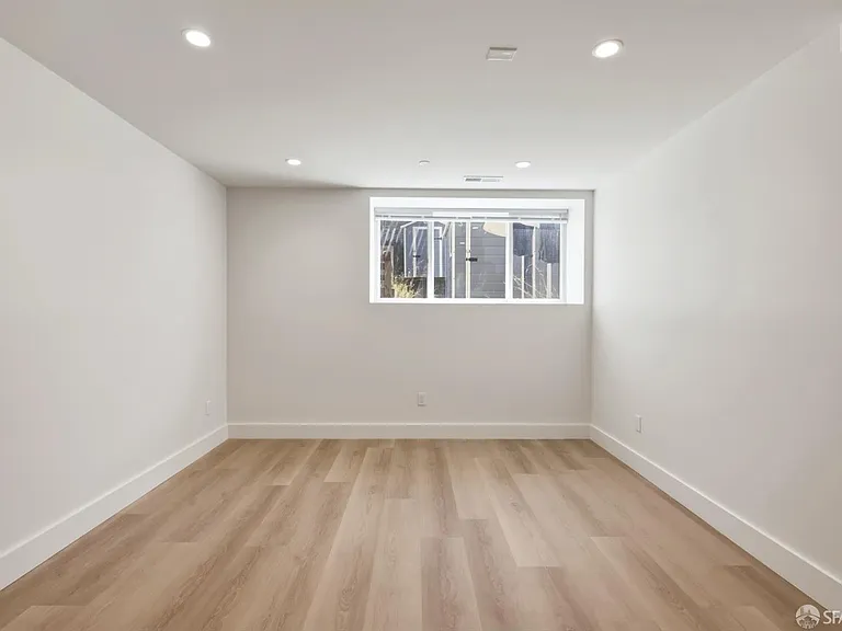 1700 19th Ave #9 — Photo 3