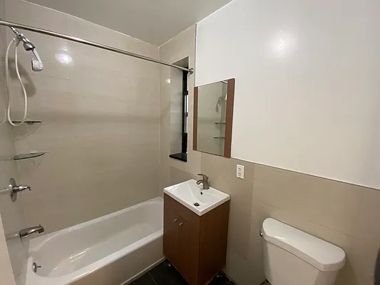 Rented by Nest Seekers International | media 22