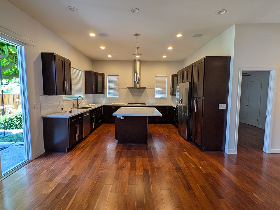1st image of 344 Orchard Ave