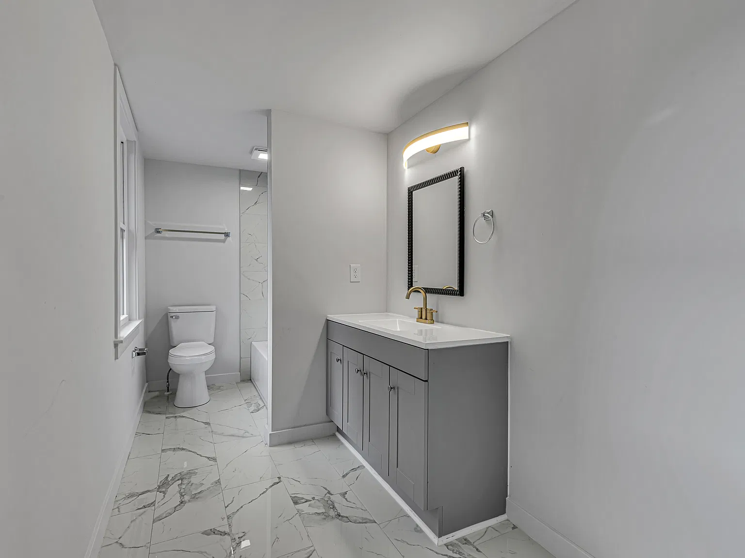 77 Beaver St — Photo 3