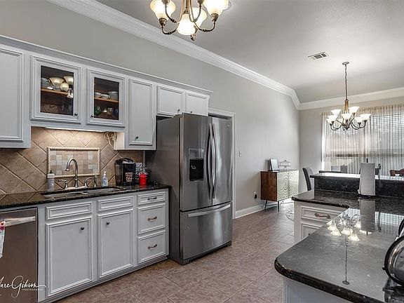 4th image of 180 Griffin Dr