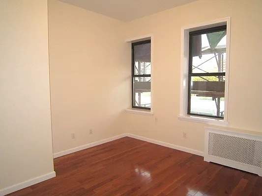 Rented by City Connections Realty | media 5