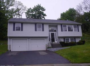 12 Pelham Ave, Hamden, CT 06518