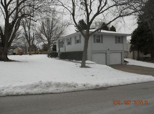 16415 Poppleton Ave, Omaha, NE 68130